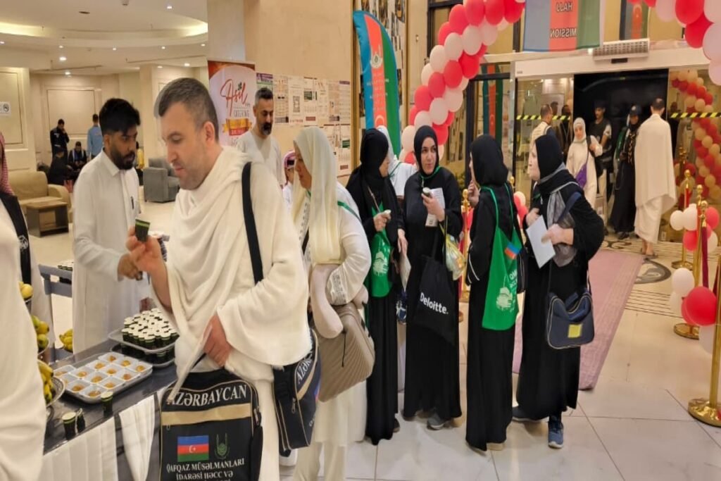 Azərbaycanlı zəvvarların növbəti qrupu Məkkə şəhərinə çatıb – FOTO