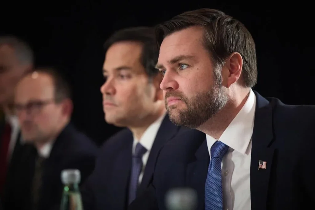 Vens 2028-ci il prezident seçkilərində iştirakdan imtina edə bilər