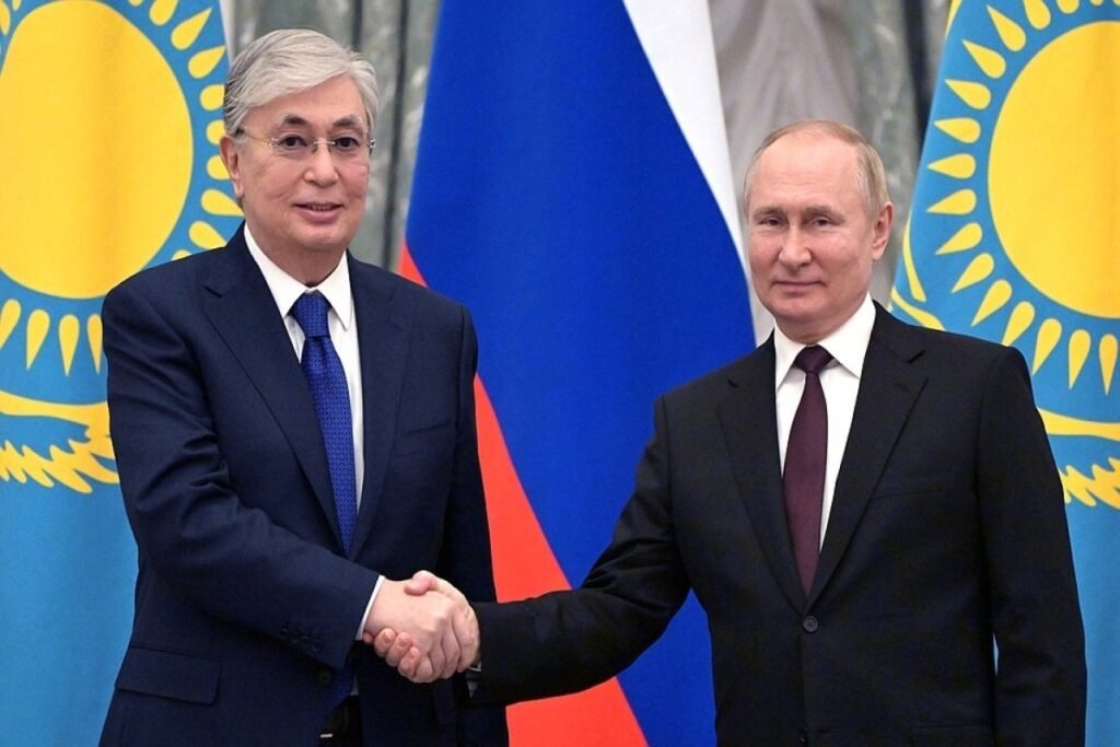 Putin Qazaxıstana səfər edib