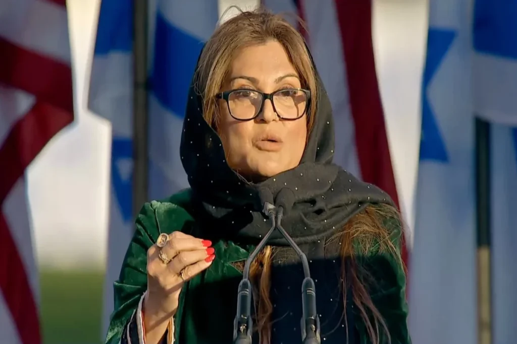 Nyu-Yorkda müsəlman şurasının təsisçisi “İsrailə dəstək” paradına qatılır