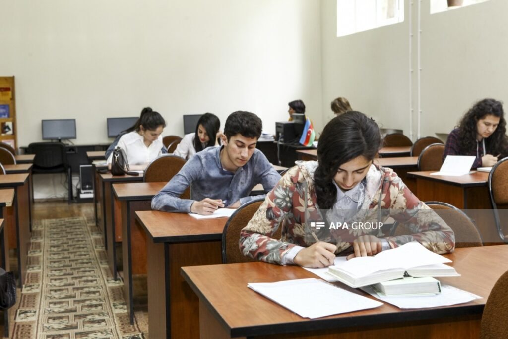 Qəbul imtahanlarının 2-ci mərhələsinin 2-ci cəhdində iştirak üçün 60 mindən çox abituriyent qeydiyyatdan keçib
