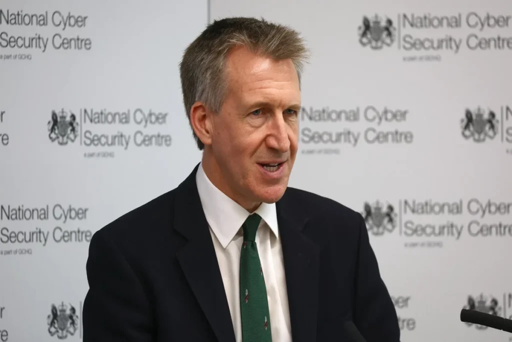 Den Carvis Böyük Britaniyanın müdafiə naziri təyin edilib