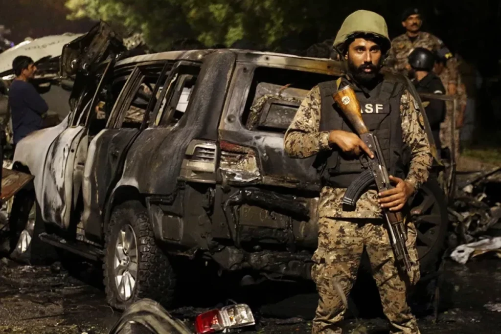 Karaçidə terror hücumu: azı 6 nəfər ölüb