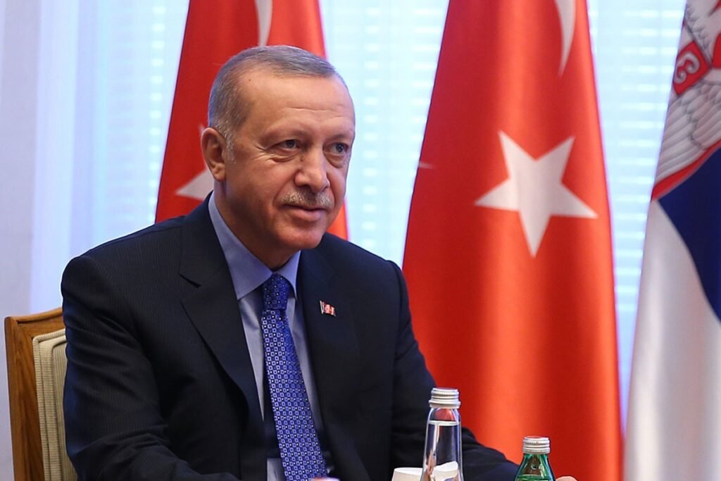 Ərdoğan: Türkiyə Pakistanla ticarət dövriyyəsini 5 milyard dollara çatdırmağı hədəfləyir