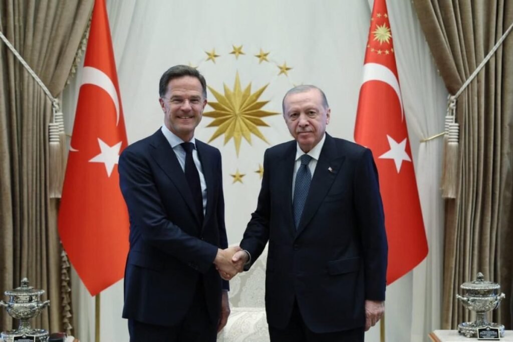 Ərdoğan NATO Baş katibi ilə görüşüb