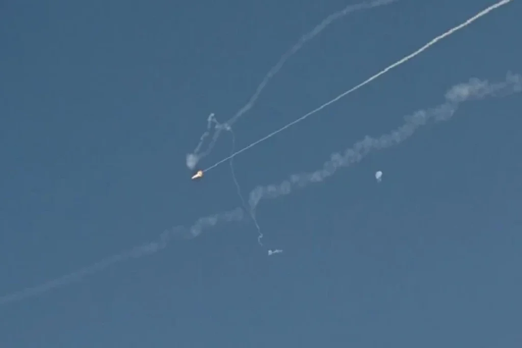 Bəhreyn İranın raket və pilotsuz aparat hücumlarının qarşısının alındığını açıqlayıb
