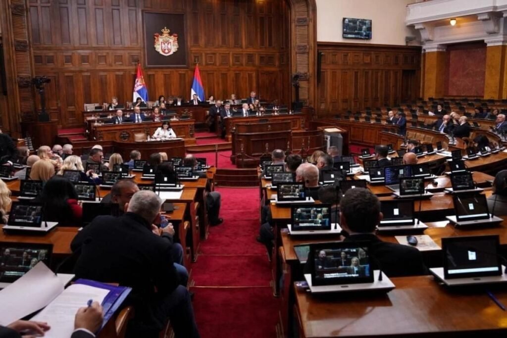 Serbiya parlamenti hökumətə etimadsızlıq qətnaməsini rədd edib