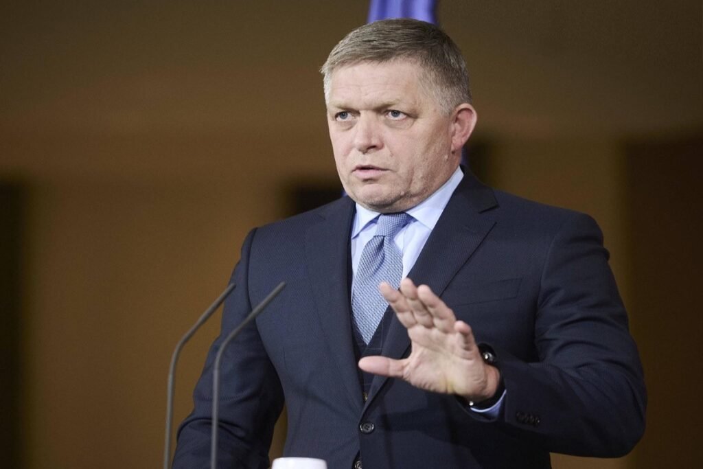 Fitso: Slovakiya və BƏƏ müdafiə sənayesi sahəsində əməkdaşlığı davam etdirəcək