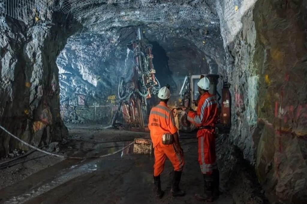 İranda mis mədənində partlayış, 2 nəfər ölüb