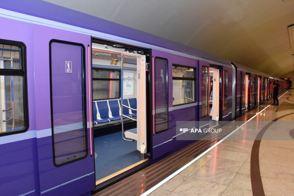 Ötən ay sərnişinlər metro ilə 16 milyondan çox səfər ediblər
