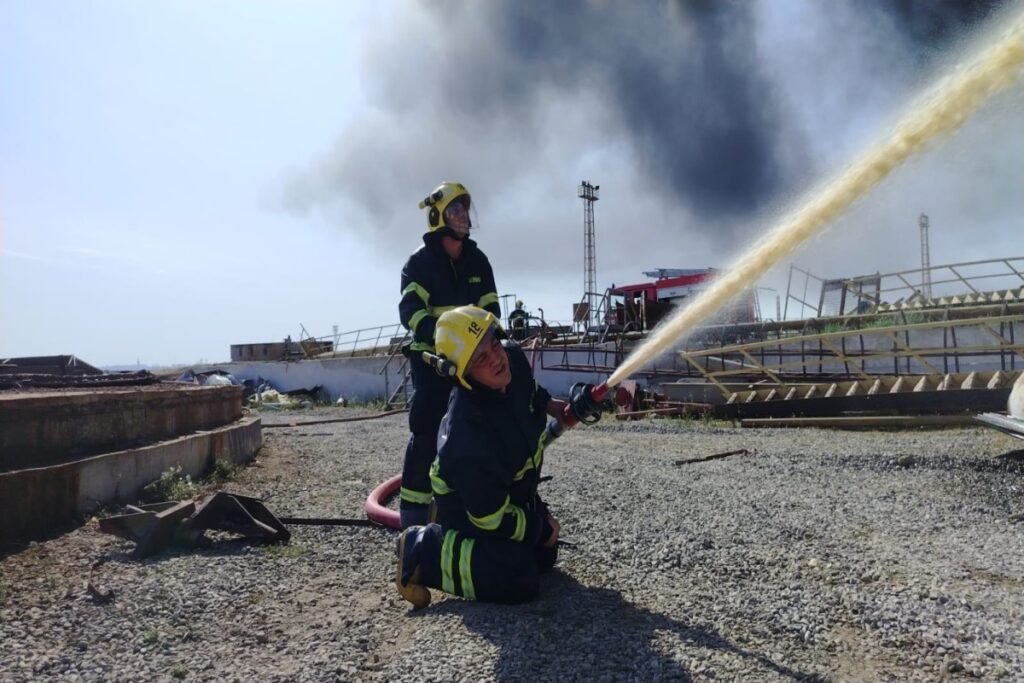 Bakıda yanacaq çəni yanır – FOTO – VİDEO – YENİLƏNİB -5