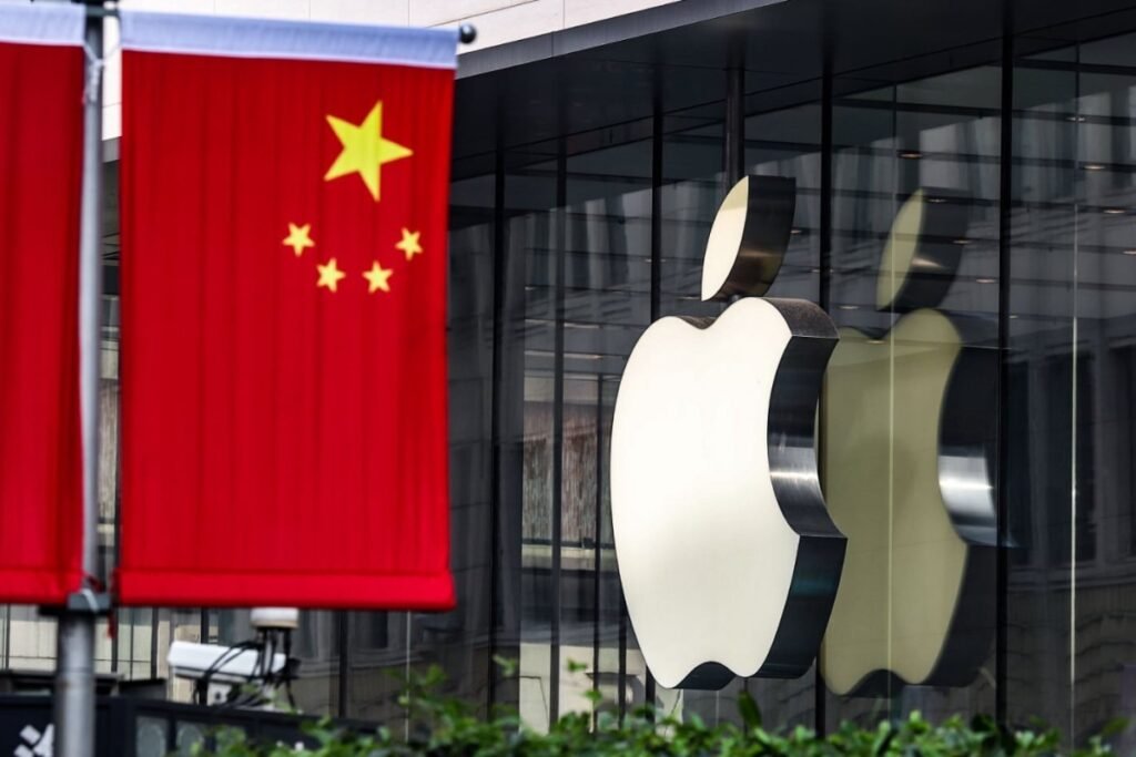 Tramp administrasiyası “Apple”ın Çindən yaddaş çipləri almasını istəmir