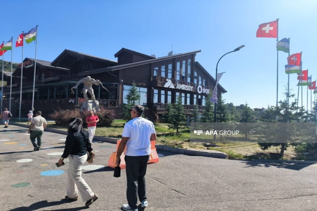 Azərbaycan media nümayəndələri Özbəkistanın məşhur dağ turizm mərkəzi olan “Amirsoy” kurortunu ziyarət edib
