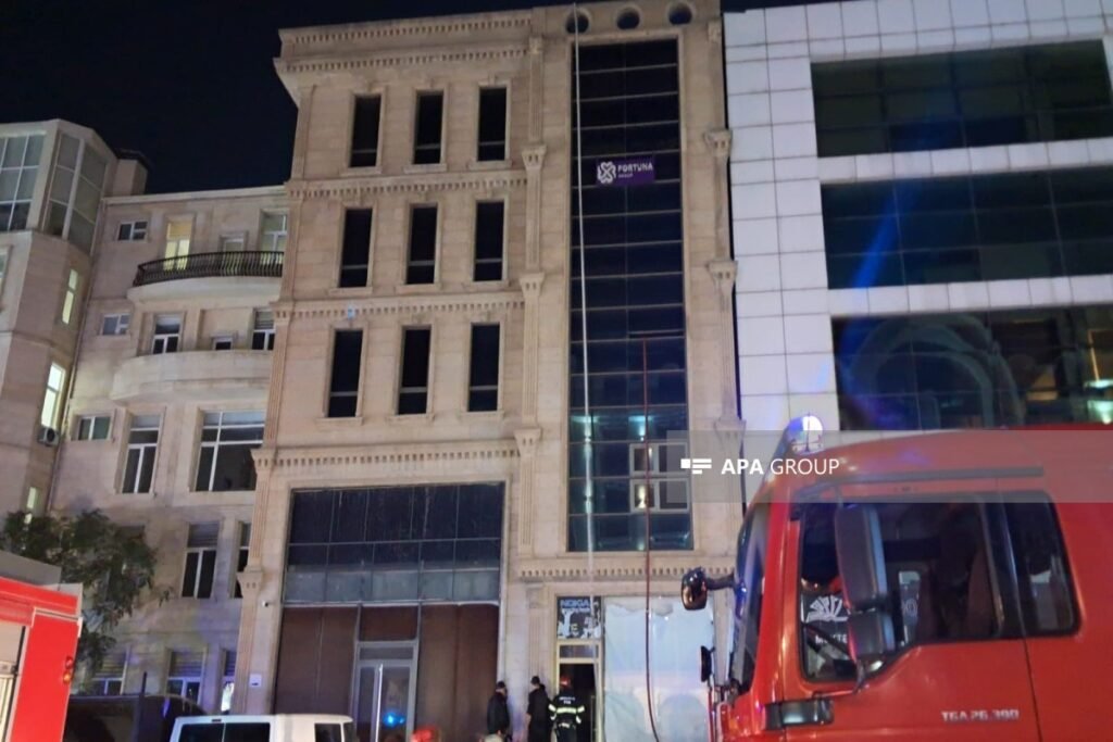 Bakıda obyektdə yanğın baş verib – FOTO