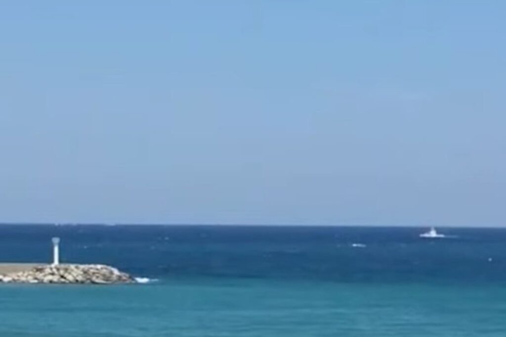 Şimali Kipr sahillərində sərnişin gəmisi batıb