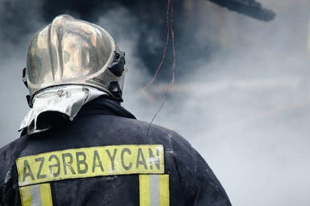 Balaxanı qəsəbəsi ərazisində obyektdə yanğın olub
