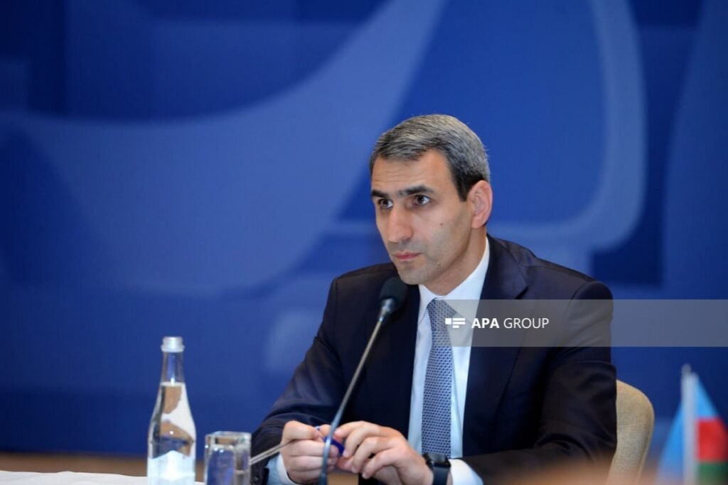 Rövşən Rüstəmov: Dəmir yolu bağlantılarımız Avrasiyanın ümumi logistika zəncirində özünəməxsus yer tutur