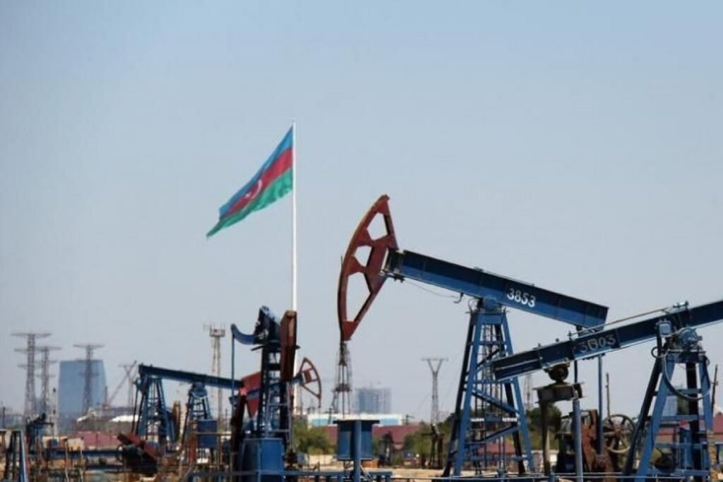 Azəbaycan neftinin qiyməti 120 dolları ötüb