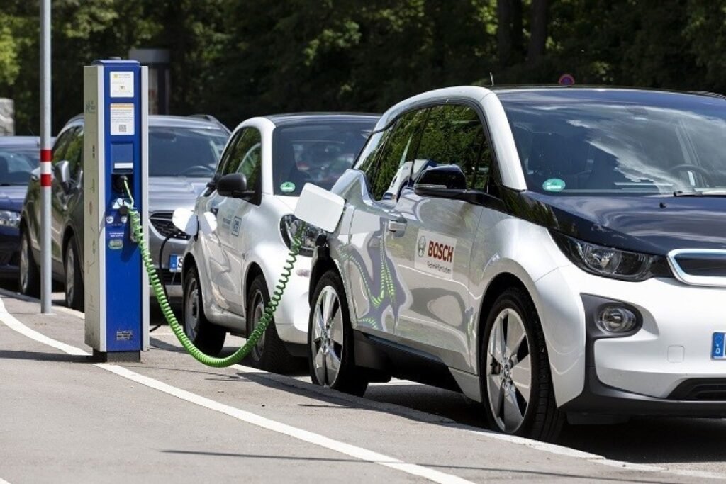 Bu il Azərbaycana 600-dən çox elektromobil idxal edilib