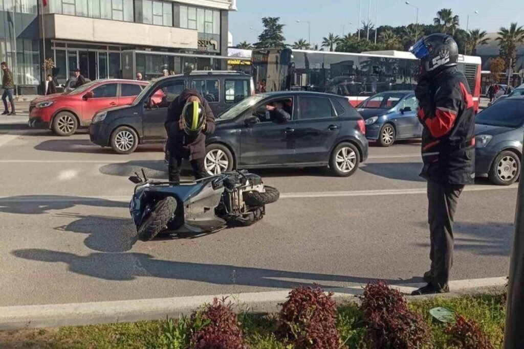 Naxçıvanda motosikletlə skuter toqquşub, 3 nəfər xəsarət alıb