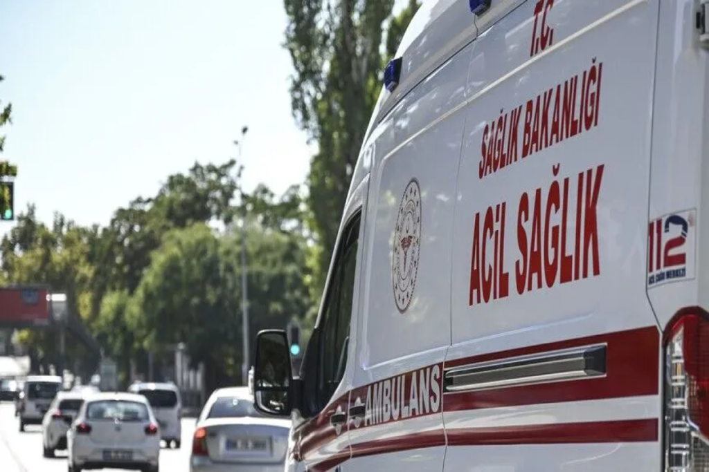 İstanbulda məktəbdə bıçaqlı hücum olub, 8 şagird yaralanıb