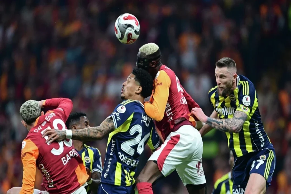 Türkiyə Super Liqası: “Qalatasaray” “Fənərbaxça”nı məğlub edib