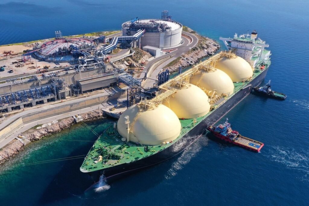 Avropaya qışda 69 milyon ton mayeləşdirilmiş qaz lazım olacaq
